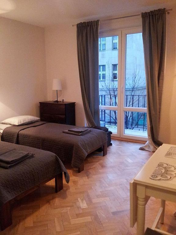 Koro De Varsovio - Apartament Ciasna 10 المظهر الخارجي الصورة